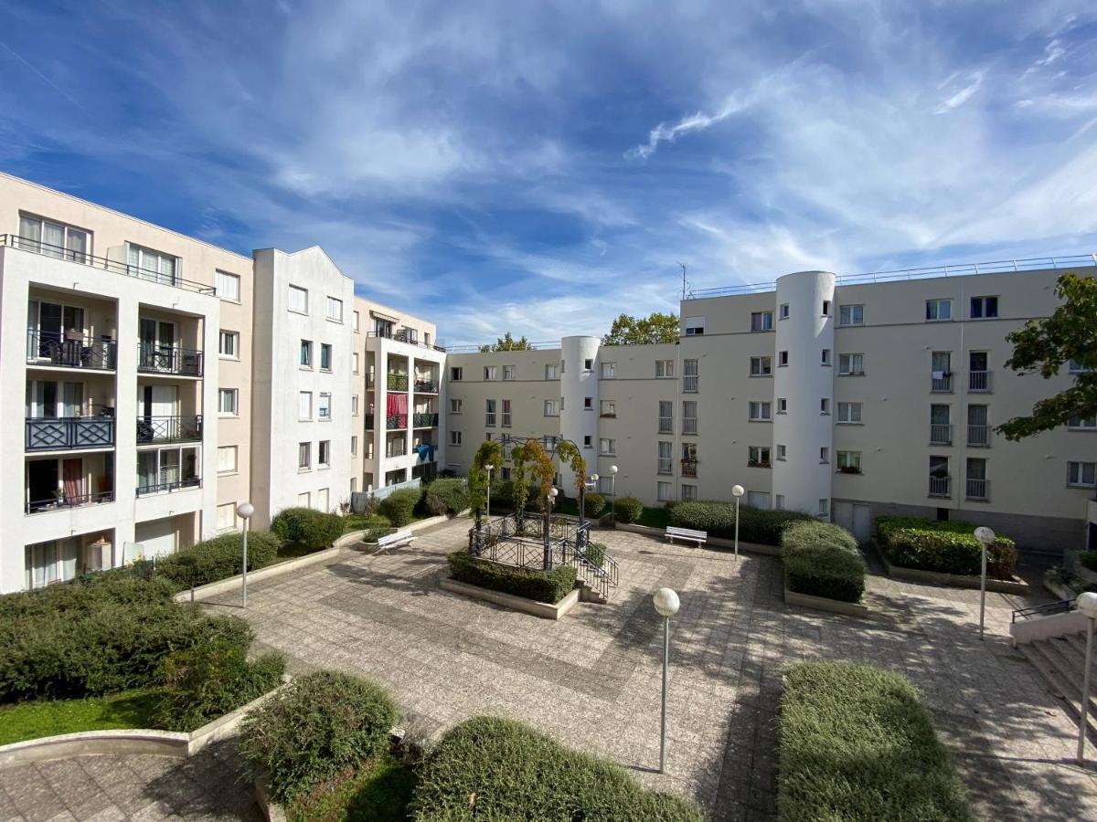 Le Beaugency Near Paris & Disneyland Champs-Sur-Marne Bagian luar foto